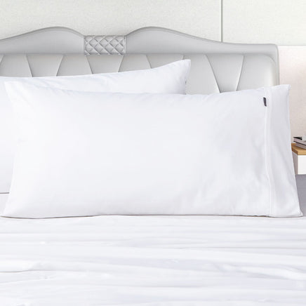 2 x KING SIZE HOTEL QUALITY  PILLOW CASES WITH FREE DELIVERY