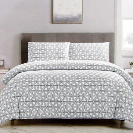 Artex Black Triangle Geometric Pattern Printed Microfiber Polyester Quilt Cover Set Queen Home & Garden Kings Warehouse