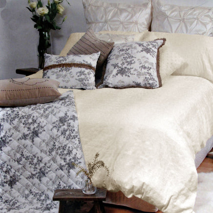 Canterbury Tarlo Cream Quilt Cover Set King Home & Garden Kings Warehouse