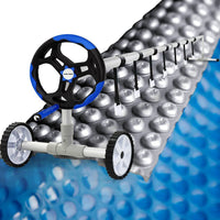 AURELAQUA Cover Pool Roller and 7x4m Solar Blanket 500 Micron, Blue/Silver