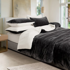 Gioia Casa 2 in 1 Teddy Sherpa Quilt Cover Set and Blanket (Charcoal, Super King)