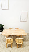 Child hardwood cloud table with 4 chairs