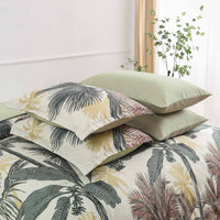 Soft Floral Leaf Comforter Set, King Size, Warm Quilted Bedding with Pillowcases