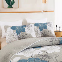 Intricate Quilted Coverlet and Pillowcases Set: Artistry in Every Stitch - Queen size