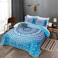 Xciting Quilted bedspread and pillowcovers set: Add Some Fun - Queen size