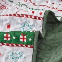 Cozy Christmas Eve Queen Bedspread Set