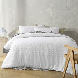 Big Sleep White Zig Zag Super Soft Tufted Quilt Cover Set Queen Home & Garden Kings Warehouse 