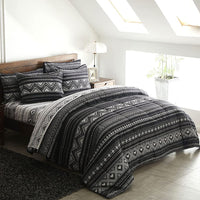 Hugo Reversible Queen Size Duvet Doona Quilt Cover Set