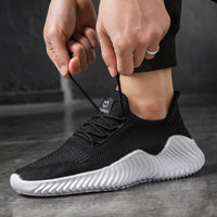Men's Sneakers Outdoor Road Shoes Breathable Lightweight Non-slip (Black Size US10.5=US45 ) Kings Warehouse 